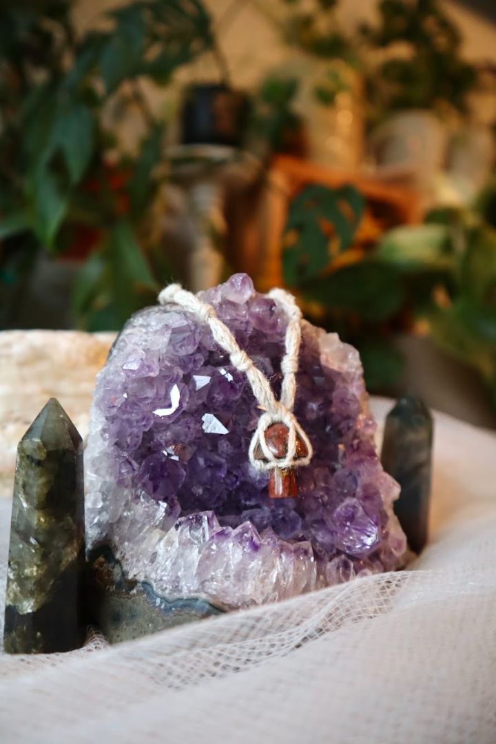 Red Jasper Macramé Mushroom Pendant