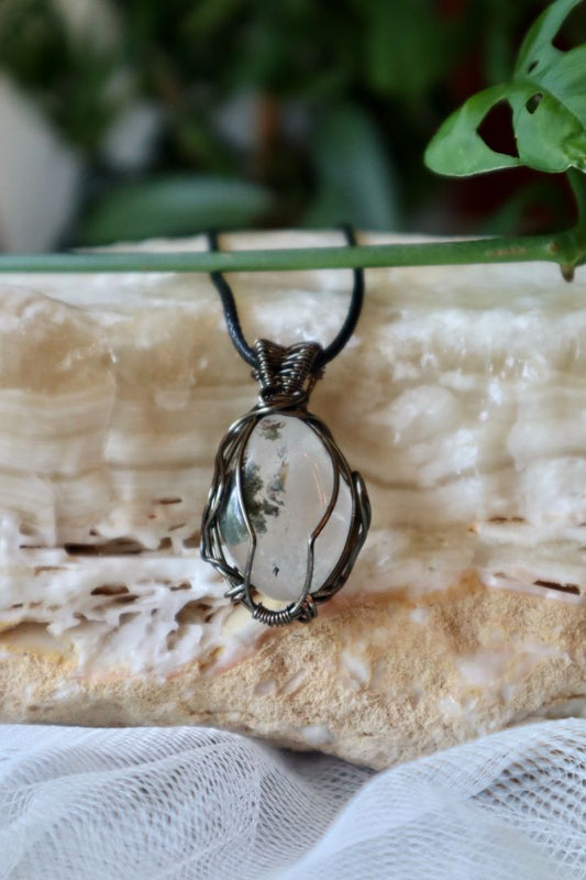 Garden Quarts Wire Wrap